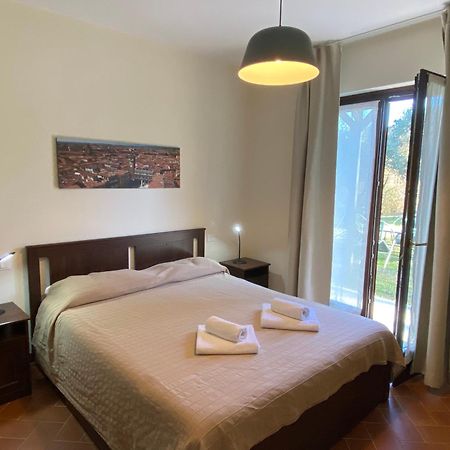 Апартаменты Residenza Cipressi E Olivi Верона Экстерьер фото